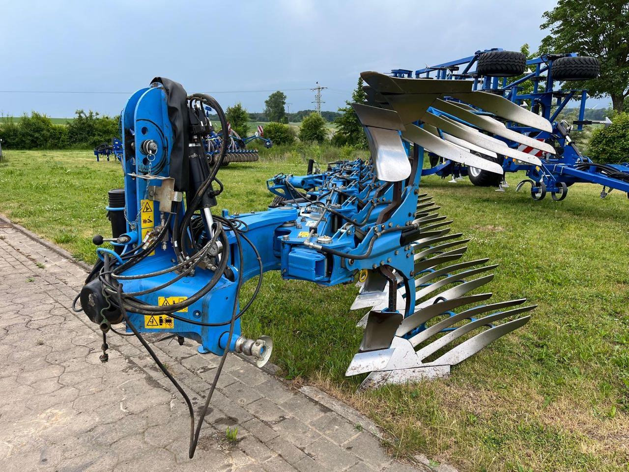 Lemken Juwel 8 V T 5 + 1 L 100 TurnControl - Charrue: photos 2 Lemken Juwel 8 V T 5 + 1 L 100 TurnControl - Charrue: photos 2