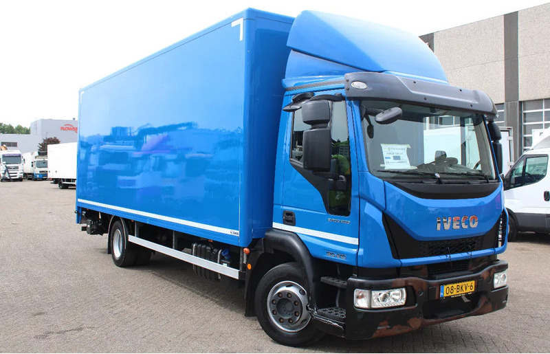 Iveco Eurocargo 120E18 + LIFT + EURO 6 + 10 PIECES IN STOCK - Camion fourgon: photos 2 Iveco Eurocargo 120E18 + LIFT + EURO 6 + 10 PIECES IN STOCK - Camion fourgon: photos 2