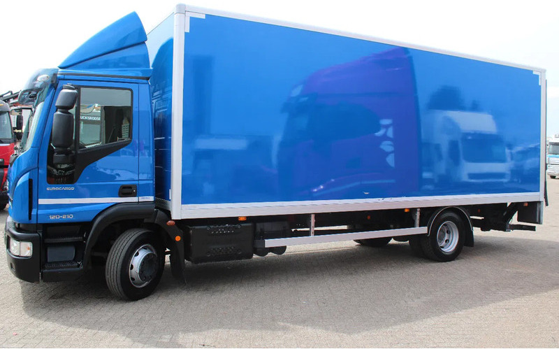 Iveco Eurocargo 120E21 + EURO 6 + LIFT - Camion fourgon: photos 3 Iveco Eurocargo 120E21 + EURO 6 + LIFT - Camion fourgon: photos 3