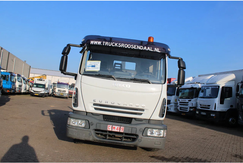 Iveco Eurocargo 150E18 + manual + 3p - Camion ampliroll: photos 4 Iveco Eurocargo 150E18 + manual + 3p - Camion ampliroll: photos 4
