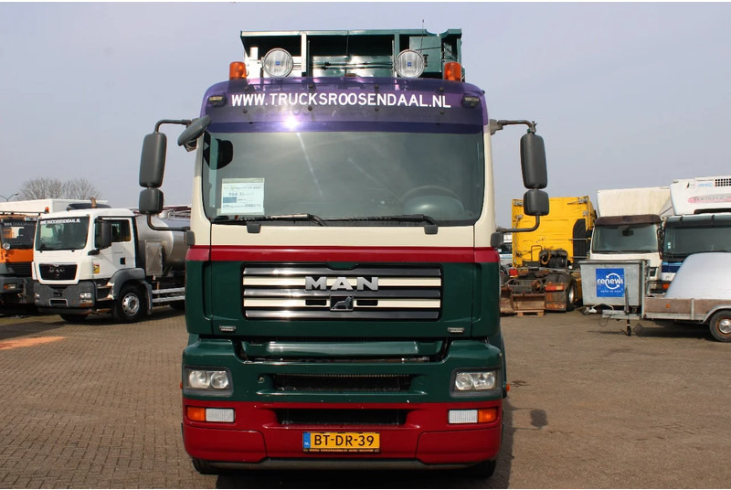 MAN TGA 35.400 8X4 + MANUAL! + NCH kipper/ bitum sprayer - Camion - système de câble: photos 2 MAN TGA 35.400 8X4 + MANUAL! + NCH kipper/ bitum sprayer - Camion - système de câble: photos 2