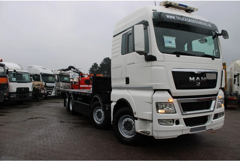 MAN TGX 26.440 + EURO 5 + Right Hand Drive - Camion plateau: photos 3 MAN TGX 26.440 + EURO 5 + Right Hand Drive - Camion plateau: photos 3