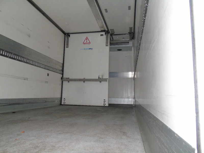 Mercedes-Benz Antos 1924 + EURO 6 + LIFT + KONVEKTA ELECTRIC SOLAR - Camion frigorifique: photos 5 Mercedes-Benz Antos 1924 + EURO 6 + LIFT + KONVEKTA ELECTRIC SOLAR - Camion frigorifique: photos 5