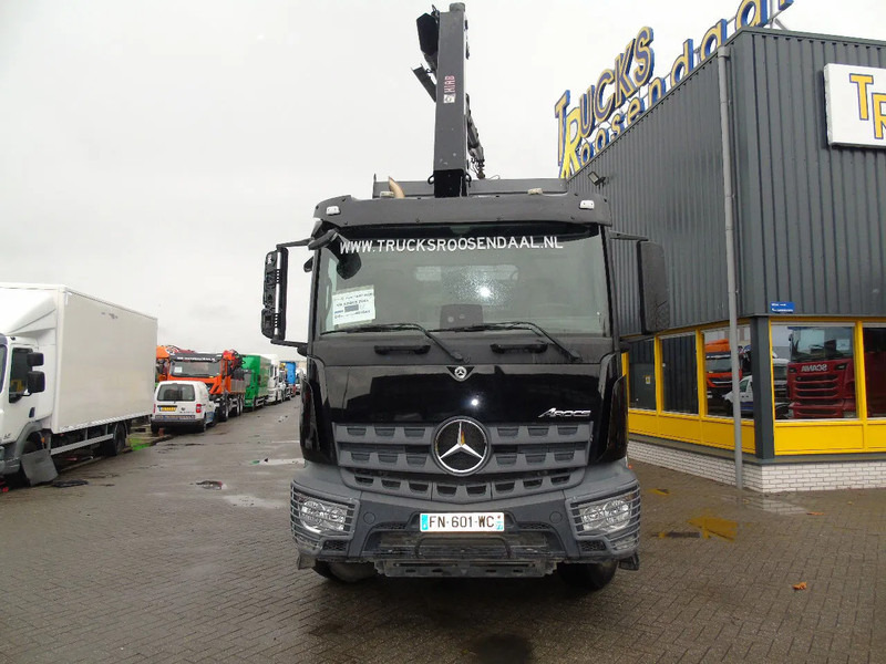 Mercedes-Benz Arocs 2643 + HIAB HIDUO 188B-3 + 6X4 + 3 SIDE TIPPER + REMOTE - Camion benne, Camion grue: photos 2 Mercedes-Benz Arocs 2643 + HIAB HIDUO 188B-3 + 6X4 + 3 SIDE TIPPER + REMOTE - Camion benne, Camion grue: photos 2