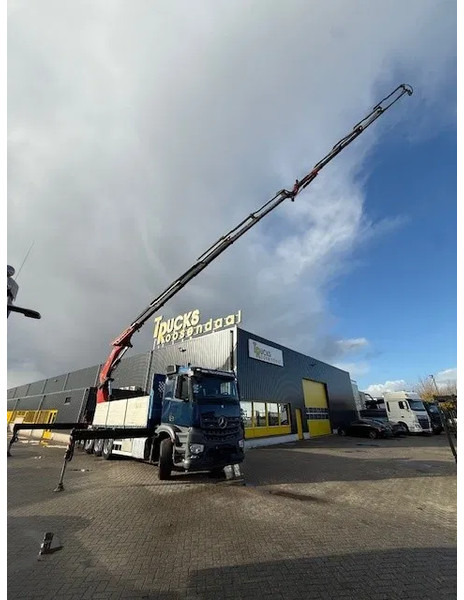 Mercedes-Benz Arocs 3251 + FASSI 660RA .26.HE 6x Extensions + 4x JIB + 8x4 + remote - Camion grue: photos 2 Mercedes-Benz Arocs 3251 + FASSI 660RA .26.HE 6x Extensions + 4x JIB + 8x4 + remote - Camion grue: photos 2