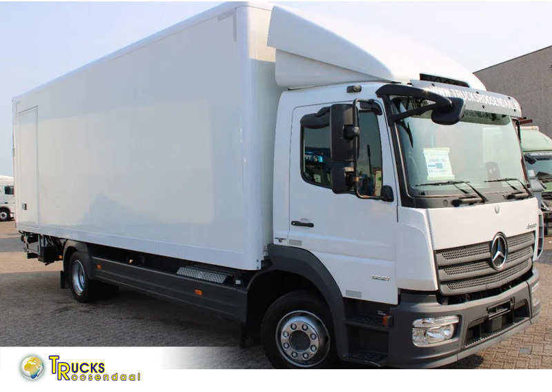 Mercedes-Benz Atego 1221 + EURO 6 + LIFT + 12t - Camion fourgon: photos 1 Mercedes-Benz Atego 1221 + EURO 6 + LIFT + 12t - Camion fourgon: photos 1