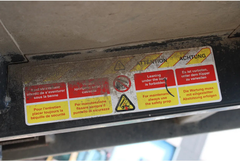 Nissan 45.13 + EURO 4 + C patent + tipper + MANUAL - Camion benne: photos 5 Nissan 45.13 + EURO 4 + C patent + tipper + MANUAL - Camion benne: photos 5