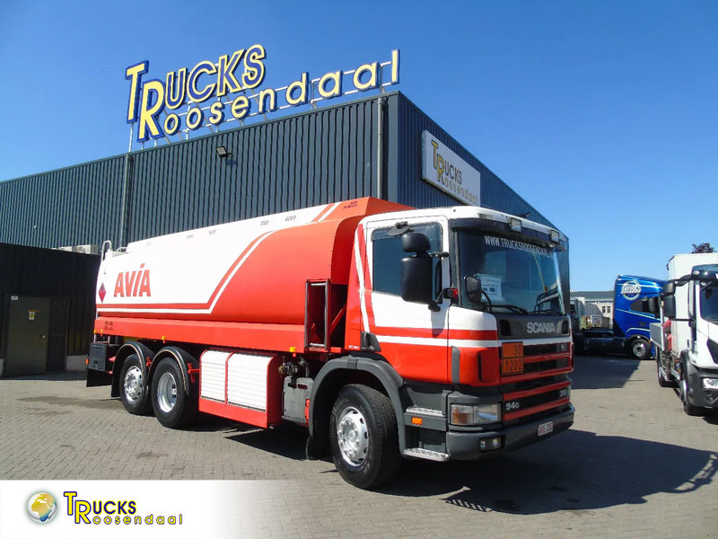 Scania 94 .310 +20.000liter + 6x2 + PUMP/METERS + manual + euro 2 - Camion citerne: photos 1 Scania 94 .310 +20.000liter + 6x2 + PUMP/METERS + manual + euro 2 - Camion citerne: photos 1