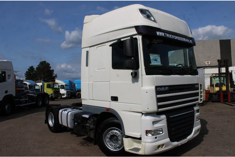 DAF XF 105.460 + EURO 5 + - Tracteur routier: photos 3 DAF XF 105.460 + EURO 5 + - Tracteur routier: photos 3