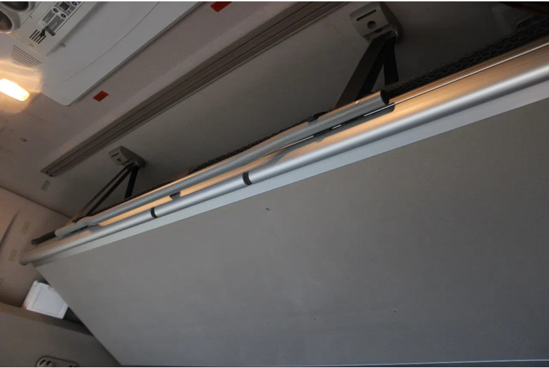 Tracteur routier DAF XF 530 + EURO 6 + mega + full Options !!!: photos 19 Tracteur routier DAF XF 530 + EURO 6 + mega + full Options !!!: photos 19