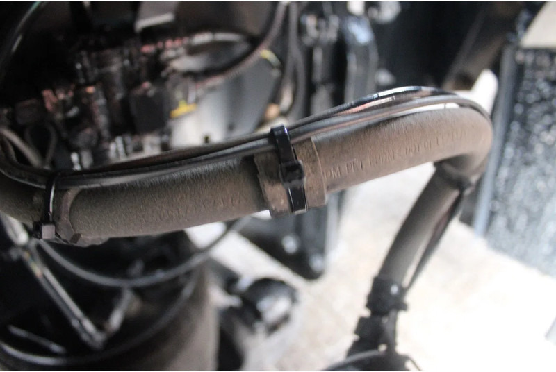 Tracteur routier DAF XF 530 + EURO 6 + mega + full Options !!!: photos 15 Tracteur routier DAF XF 530 + EURO 6 + mega + full Options !!!: photos 15