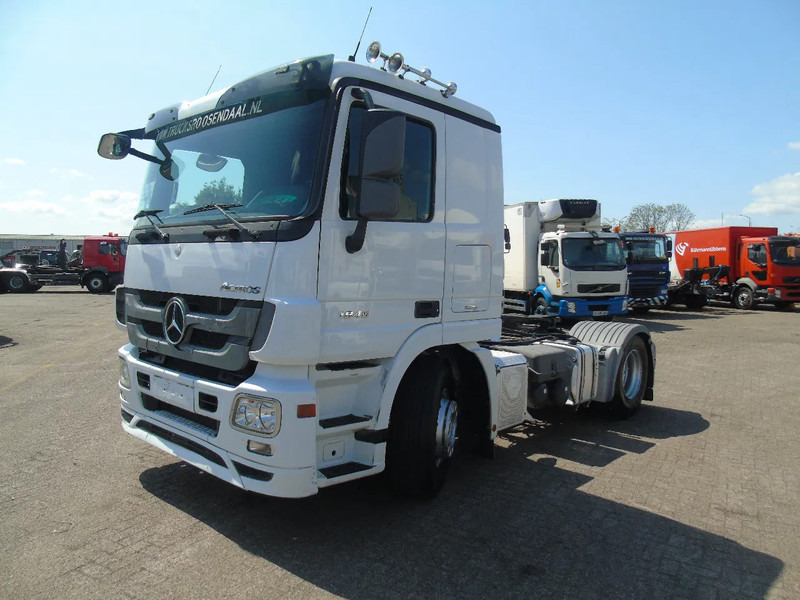 Mercedes-Benz Actros 1846 + RETARDER + EURO 5 + MP3 + 2 PEDALS + PTO - Tracteur routier: photos 2 Mercedes-Benz Actros 1846 + RETARDER + EURO 5 + MP3 + 2 PEDALS + PTO - Tracteur routier: photos 2