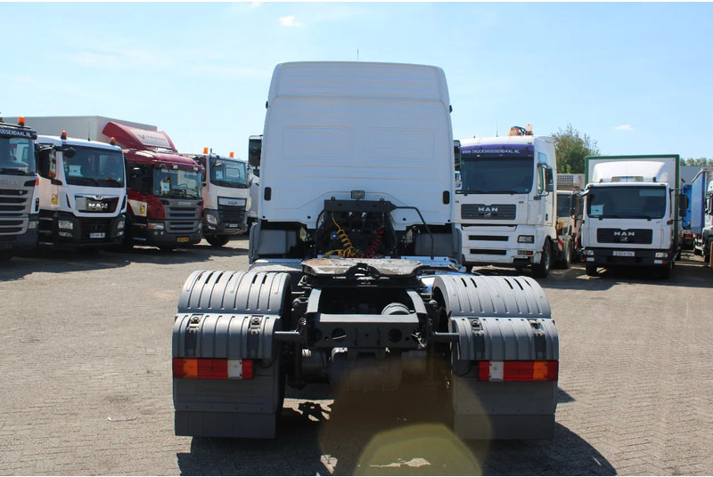 Mercedes-Benz Axor 1833 + manual + RETARDER! 122.939 km orginal! perfect condition + EURO 5 - Tracteur routier: photos 5 Mercedes-Benz Axor 1833 + manual + RETARDER! 122.939 km orginal! perfect condition + EURO 5 - Tracteur routier: photos 5