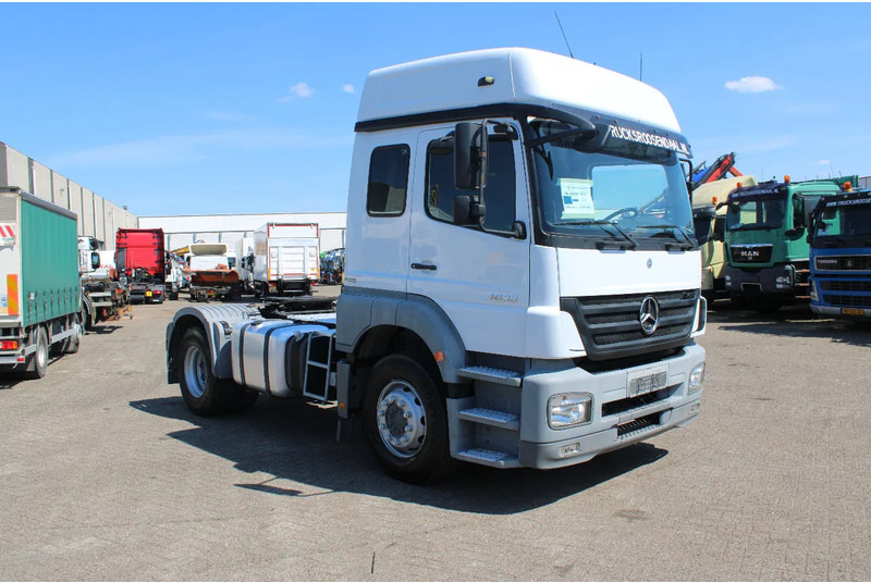 Mercedes-Benz Axor 1833 + manual + RETARDER! 122.939 km orginal! perfect condition + EURO 5 - Tracteur routier: photos 4 Mercedes-Benz Axor 1833 + manual + RETARDER! 122.939 km orginal! perfect condition + EURO 5 - Tracteur routier: photos 4