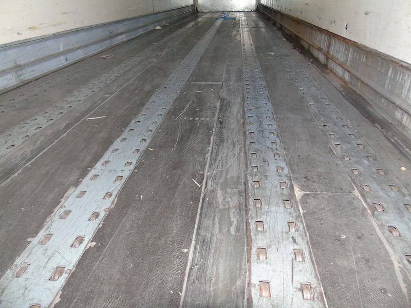 Van Hool ROLLERS + 3x AXLE + 3.04 HEIGHT - Semi-remorque fourgon: photos 4 Van Hool ROLLERS + 3x AXLE + 3.04 HEIGHT - Semi-remorque fourgon: photos 4