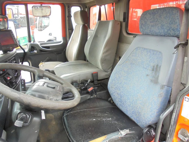 Volvo FL 220 + Manual + HMF 150 crane - Camion plateau: photos 5 Volvo FL 220 + Manual + HMF 150 crane - Camion plateau: photos 5