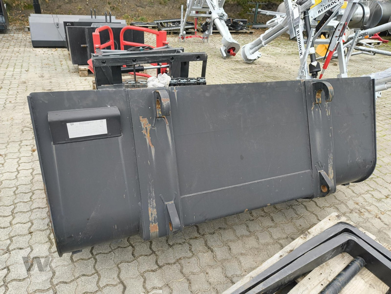 JCB Erdschaufel - Godet pour chargeur: photos 1 JCB Erdschaufel - Godet pour chargeur: photos 1