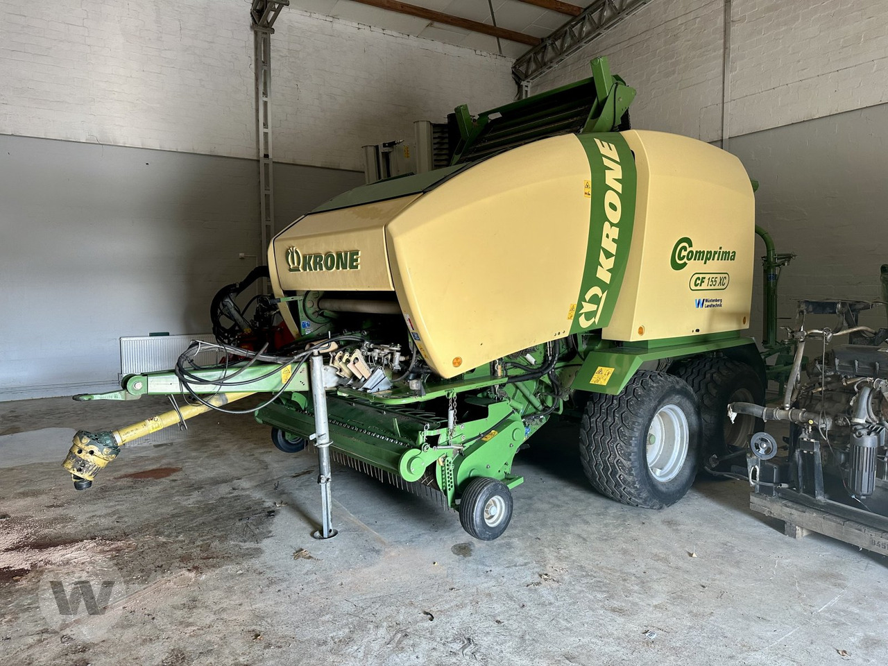 Krone Comprima CF 155 XC - Presse à balles rondes: photos 1 Krone Comprima CF 155 XC - Presse à balles rondes: photos 1