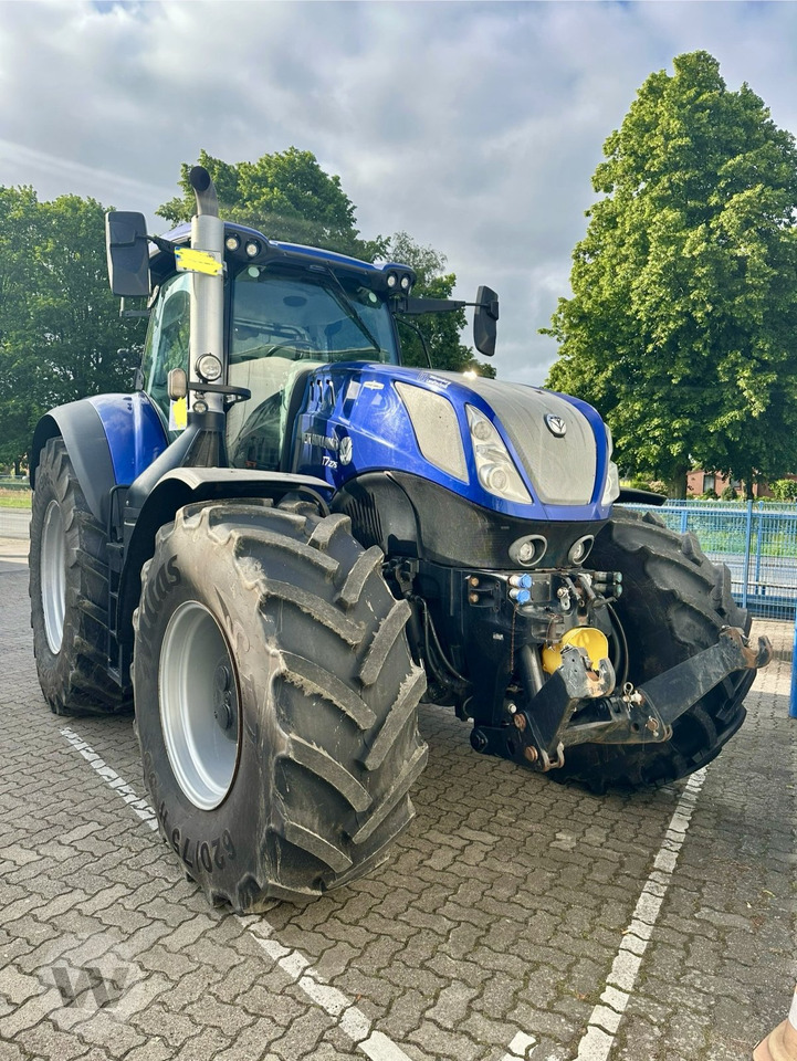 New Holland T 7.270 AC - Tracteur agricole: photos 2 New Holland T 7.270 AC - Tracteur agricole: photos 2