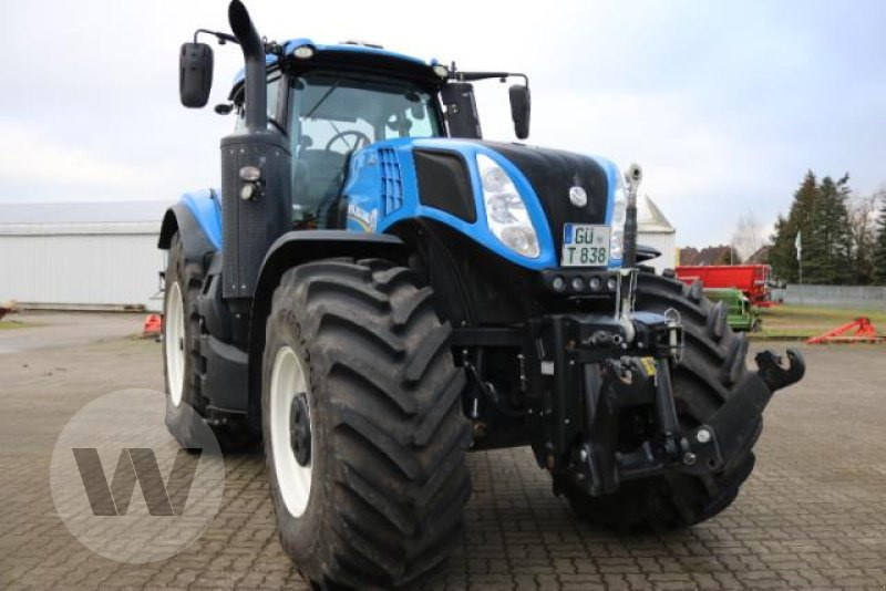 New Holland T 8.380 AC - Tracteur agricole: photos 2 New Holland T 8.380 AC - Tracteur agricole: photos 2