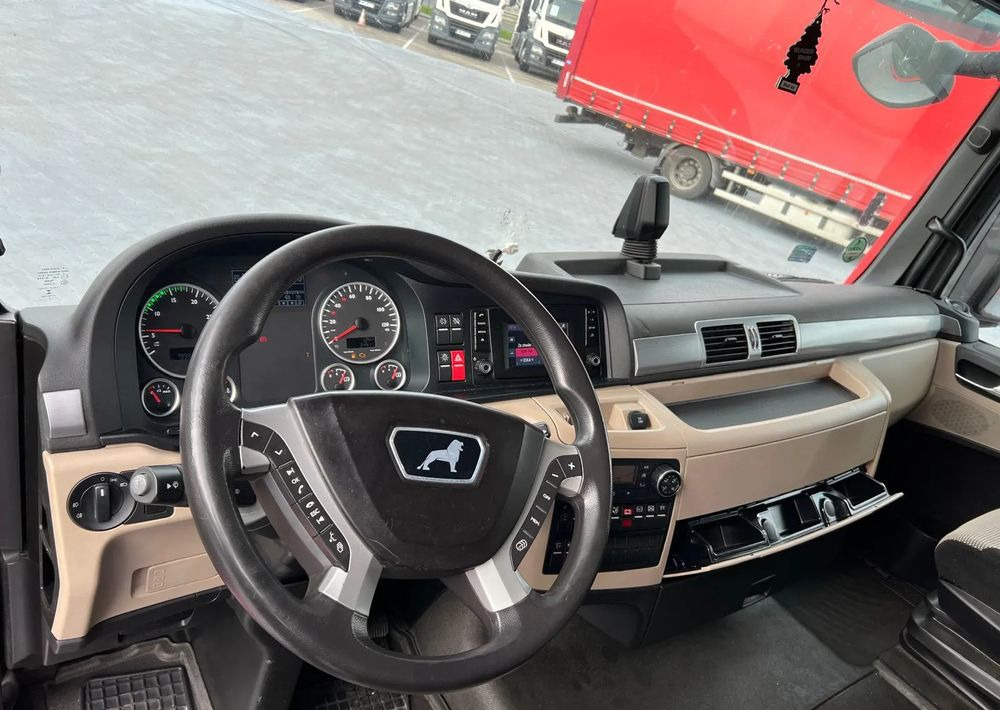 MAN TGX 18.420 XLX LOW DECK - Tracteur routier: photos 5 MAN TGX 18.420 XLX LOW DECK - Tracteur routier: photos 5