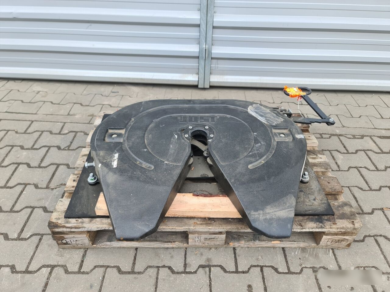 DAF MAN SCANIA VOLVO RENAULT IVECO FIFTH WHEEL / Jost JSK37ME140E1 JSK 37ME 140 MP 0815- 74 / WORLDWIDE DELIVERY - Sellette d'attelage pour Camion: photos 1 DAF MAN SCANIA VOLVO RENAULT IVECO FIFTH WHEEL / Jost JSK37ME140E1 JSK 37ME 140 MP 0815- 74 / WORLDWIDE DELIVERY - Sellette d'attelage pour Camion: photos 1