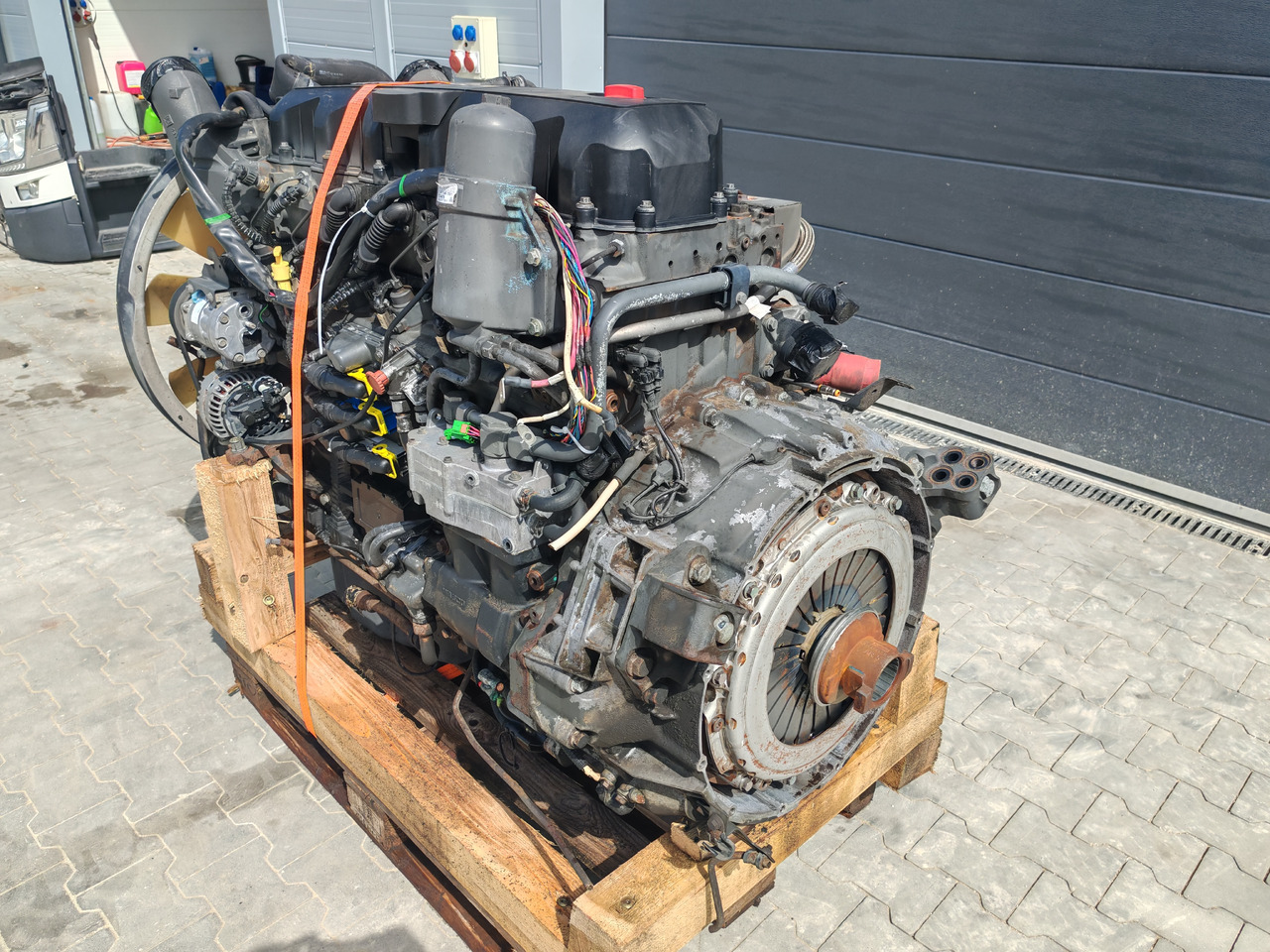 DAF XF CF ENGINE MX 340U1 / EURO5 / COMPLETE ENGINE / WORLDWIDE DELIVERY - Moteur: photos 2 DAF XF CF ENGINE MX 340U1 / EURO5 / COMPLETE ENGINE / WORLDWIDE DELIVERY - Moteur: photos 2
