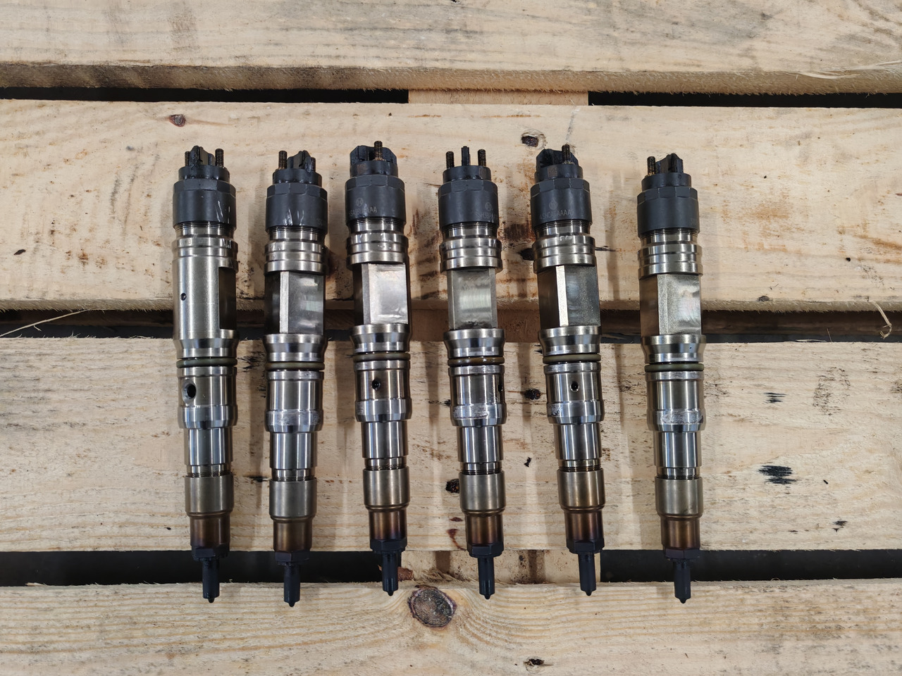 MAN TGS TGX EURO 6 / D2676LF / INJECTORS SET / 61910420 - Injecteur: photos 2 MAN TGS TGX EURO 6 / D2676LF / INJECTORS SET / 61910420 - Injecteur: photos 2