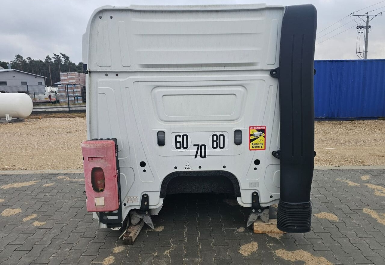 Mercedes-Benz ACTROS MP4 StreamSpace 1843 Mercedes-Benz ACTROS MP4 truck - Cabine pour Camion: photos 3 Mercedes-Benz ACTROS MP4 StreamSpace 1843 Mercedes-Benz ACTROS MP4 truck - Cabine pour Camion: photos 3