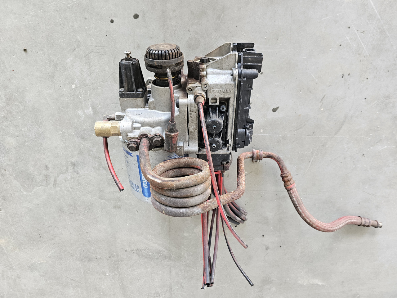 SCANIA R, P, G / APS AIR DRYIER / 223901824 - Valve de frein: photos 3 SCANIA R, P, G / APS AIR DRYIER / 223901824 - Valve de frein: photos 3