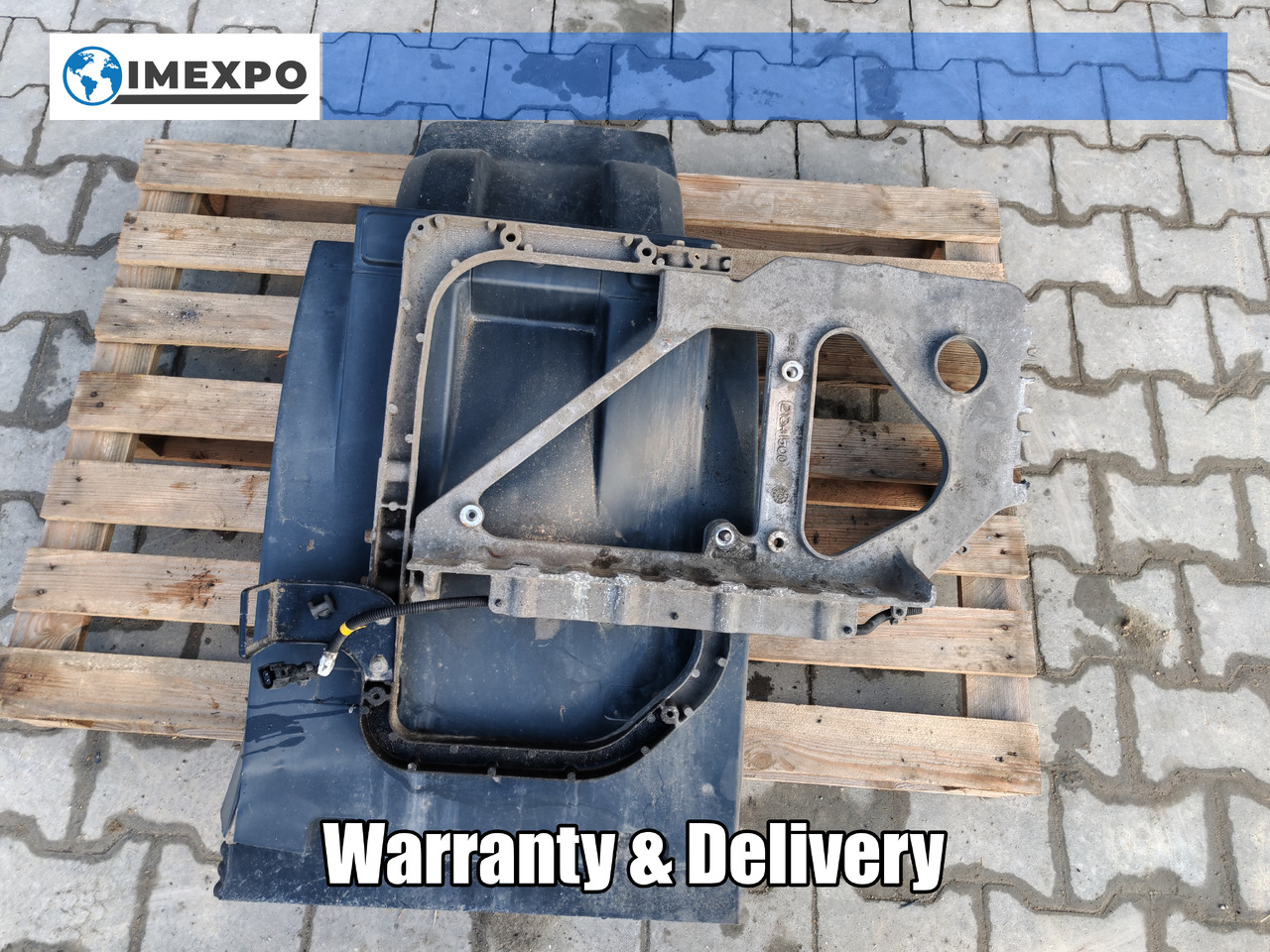 VOLVO FH FM FMX /FRONT AXLE LEFT MODGUARD / COMPLETE - Carrosserie et extérieur: photos 1 VOLVO FH FM FMX /FRONT AXLE LEFT MODGUARD / COMPLETE - Carrosserie et extérieur: photos 1