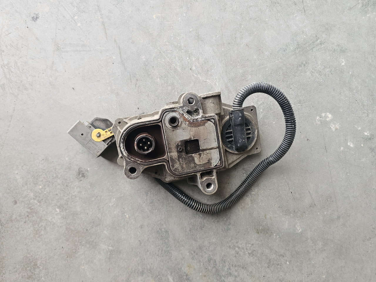 VOLVO FH4 FM4 / PWM CLUTCH VALVE / ISHIFT / 22327072 - Boîte de vitesse et pièces: photos 4 VOLVO FH4 FM4 / PWM CLUTCH VALVE / ISHIFT / 22327072 - Boîte de vitesse et pièces: photos 4