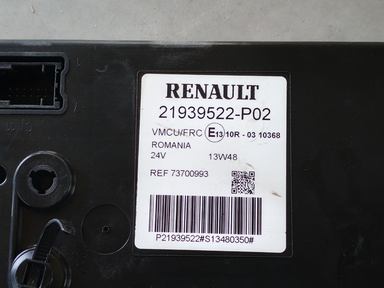 VOLVO FH4 FM4 / VMCU FRC / 21939522 P02 / 21936559 P01 - Bloc de gestion: photos 3 VOLVO FH4 FM4 / VMCU FRC / 21939522 P02 / 21936559 P01 - Bloc de gestion: photos 3