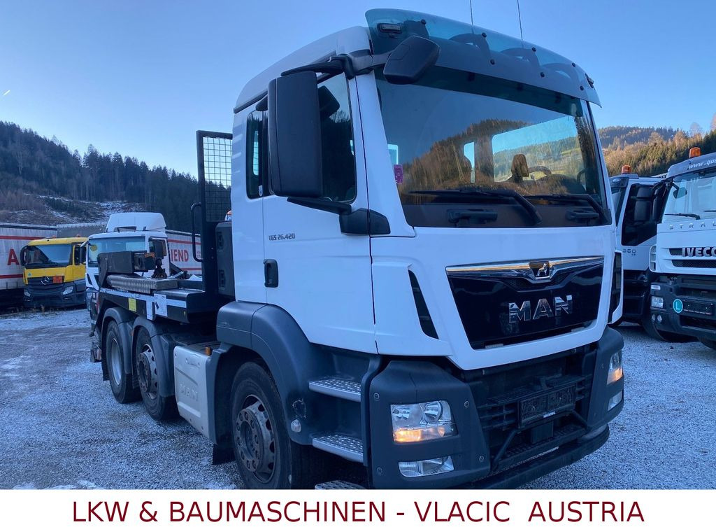 MAN TGS 26.420 6x2 Lift/Lenk vorlaufachsen - Camion multibenne: photos 2 MAN TGS 26.420 6x2 Lift/Lenk vorlaufachsen - Camion multibenne: photos 2