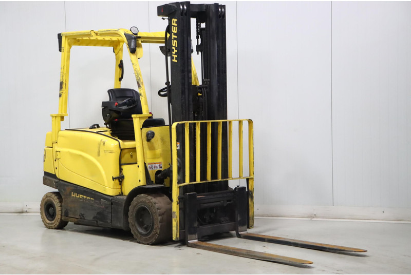Hyster J2.5XN - Chariot élévateur électrique: photos 1 Hyster J2.5XN - Chariot élévateur électrique: photos 1