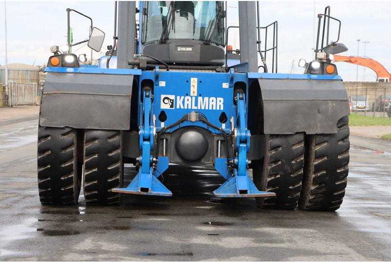 Kalmar DRG450-70S5XS - Reach stacker: photos 3 Kalmar DRG450-70S5XS - Reach stacker: photos 3
