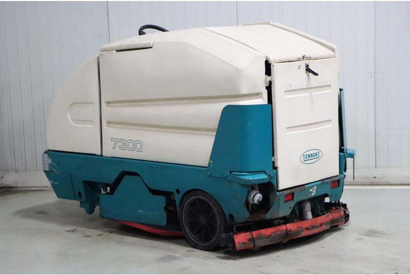 TENNANT 7300E - Autolaveuse: photos 4 TENNANT 7300E - Autolaveuse: photos 4