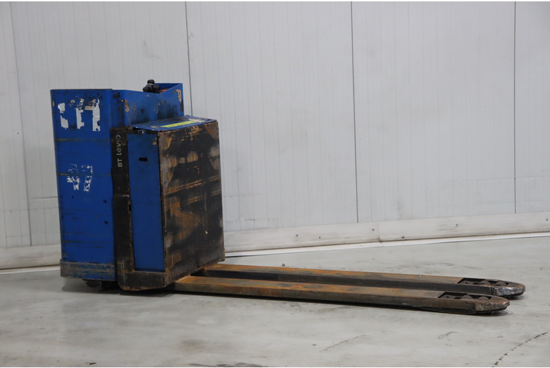 Toyota LSE200 - Préparateur de commandes: photos 1 Toyota LSE200 - Préparateur de commandes: photos 1