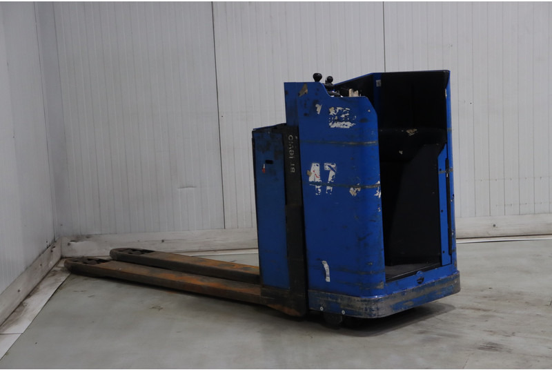 Toyota LSE200 - Préparateur de commandes: photos 5 Toyota LSE200 - Préparateur de commandes: photos 5