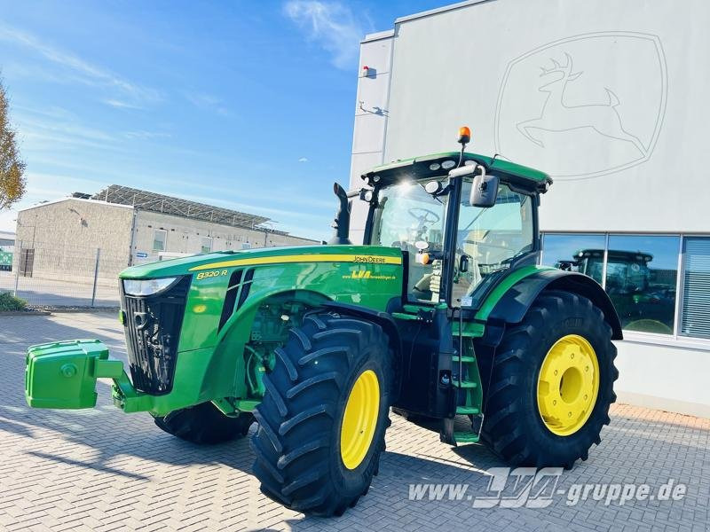John Deere 8320R E23-PowerShift - Tracteur agricole: photos 3 John Deere 8320R E23-PowerShift - Tracteur agricole: photos 3