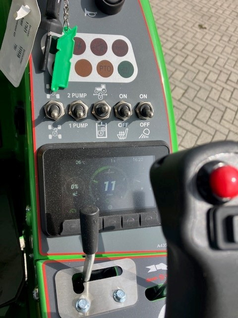 Valet de ferme neuf AVANT 635i TDL+: photos 6