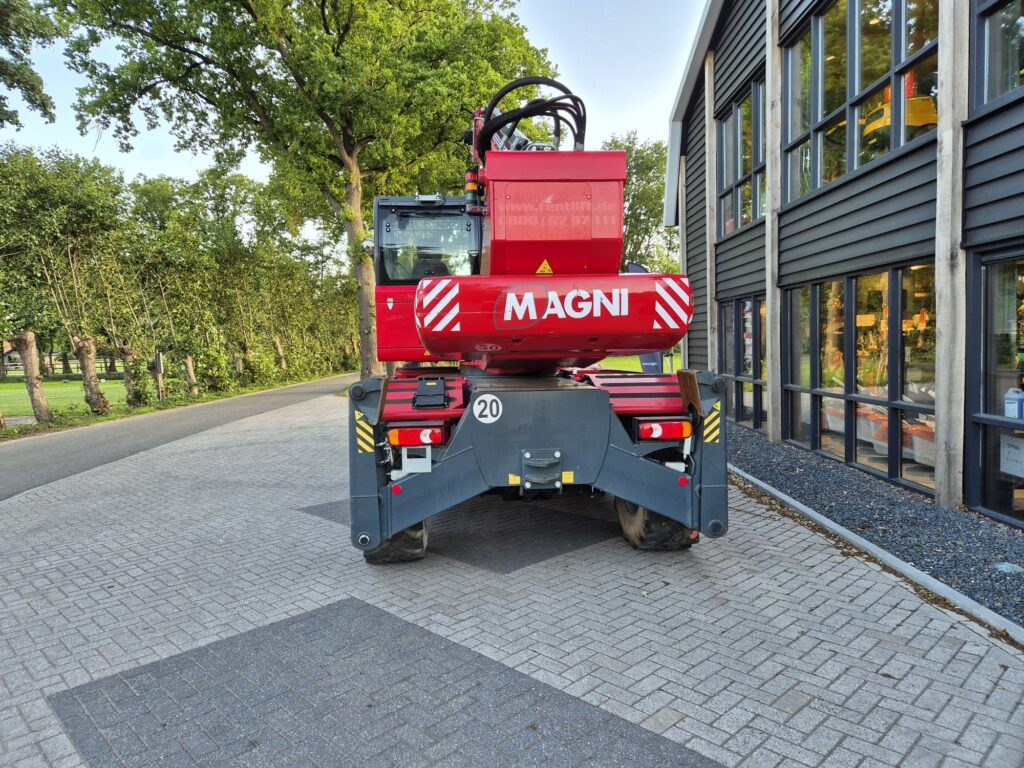 MAGNI RTH 5.23 Smart D/C - Chariot télescopique: photos 4 MAGNI RTH 5.23 Smart D/C - Chariot télescopique: photos 4