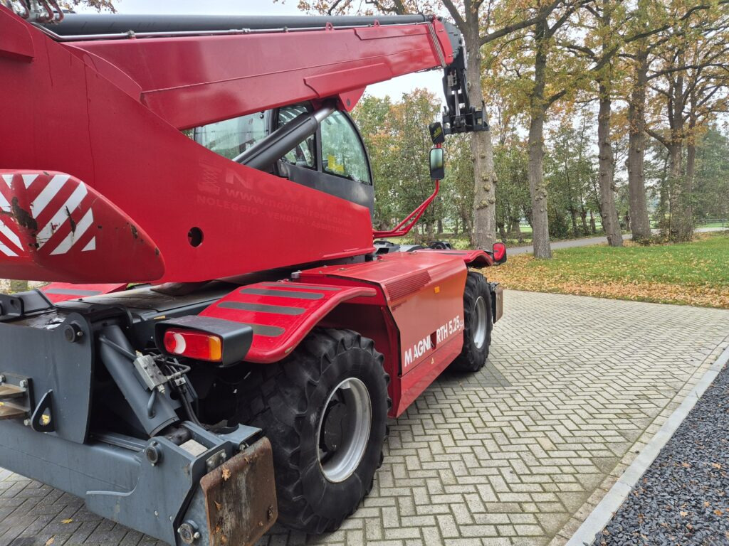 MAGNI RTH 5.25 SH - Chariot télescopique: photos 4 MAGNI RTH 5.25 SH - Chariot télescopique: photos 4