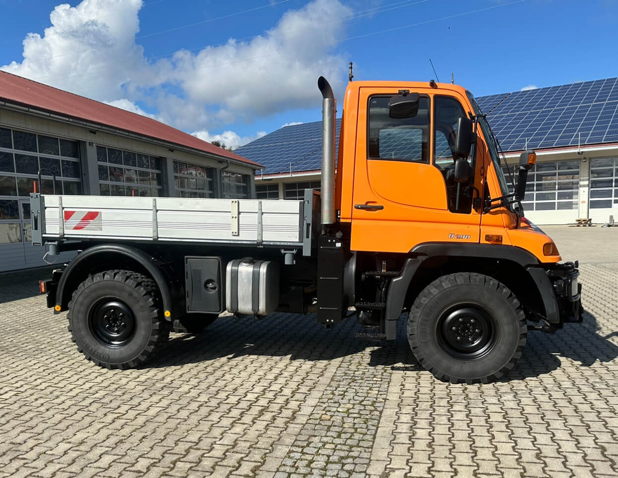 Unimog 290 - U290 405 11347 Mercedes Benz 405 - Camion benne: photos 3 Unimog 290 - U290 405 11347 Mercedes Benz 405 - Camion benne: photos 3