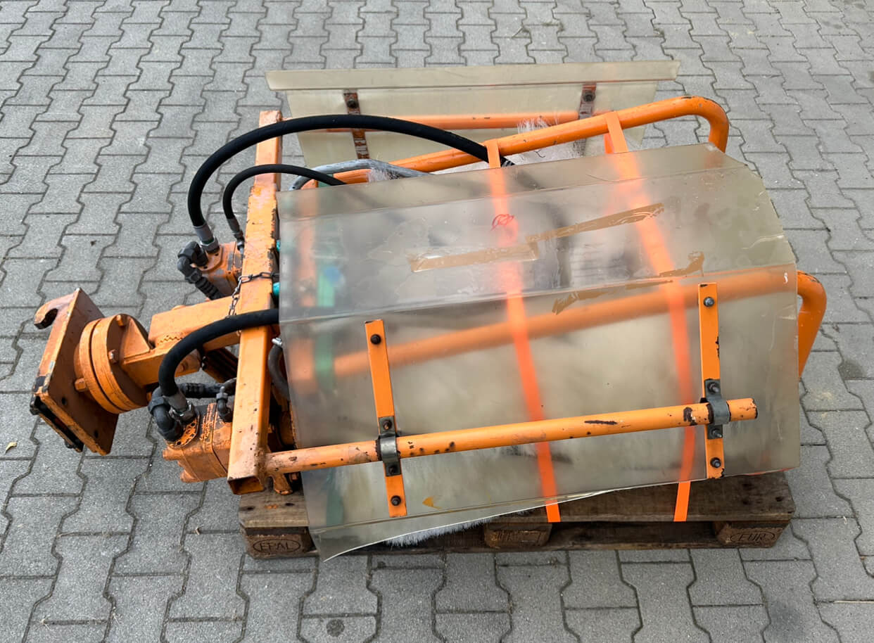 Unimog Doppelwaschbürste Mulag DWB - Brosse: photos 4 Unimog Doppelwaschbürste Mulag DWB - Brosse: photos 4