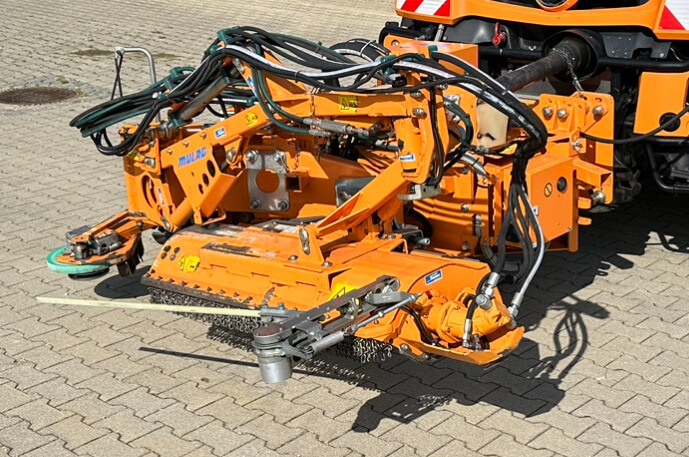 Unimog Leitpfostenausmähgerät / Randstreifenmähger - Epareuse: photos 5 Unimog Leitpfostenausmähgerät / Randstreifenmähger - Epareuse: photos 5