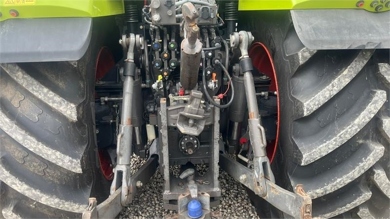 Claas Axion 930 CMatic Med næsten nye dæk, frontlift og - Tracteur agricole: photos 5 Claas Axion 930 CMatic Med næsten nye dæk, frontlift og - Tracteur agricole: photos 5