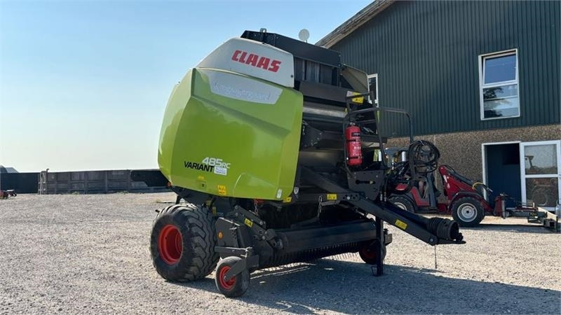 Claas Variant 485 RC velholdt gård maskine. Lige taget i - Presse à balles rondes: photos 1 Claas Variant 485 RC velholdt gård maskine. Lige taget i - Presse à balles rondes: photos 1