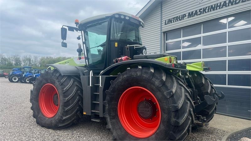 Claas XERION 5000 Trac. Med GPS anlæg. Ultimativ trækker - Tracteur agricole: photos 3 Claas XERION 5000 Trac. Med GPS anlæg. Ultimativ trækker - Tracteur agricole: photos 3