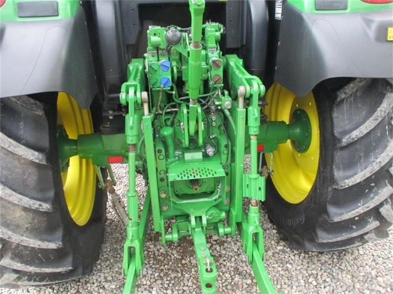John Deere 6125R AutoPower med frontlæsser - Tracteur agricole: photos 4 John Deere 6125R AutoPower med frontlæsser - Tracteur agricole: photos 4